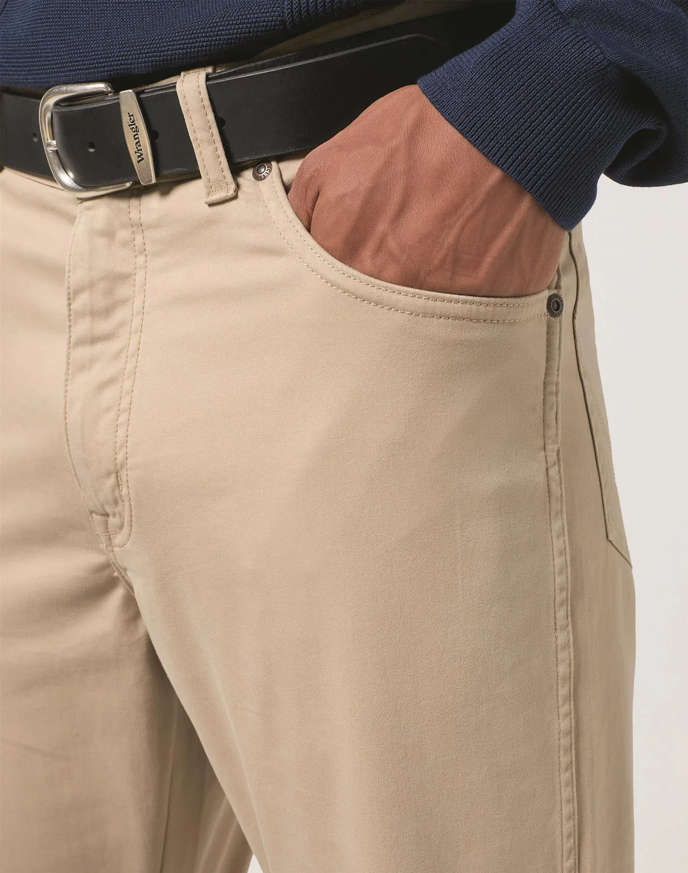Wrangler Texas 822 Authentic Slim Chino Trouser In Dusty Olive And Plaza Taupe Waist 38 -44