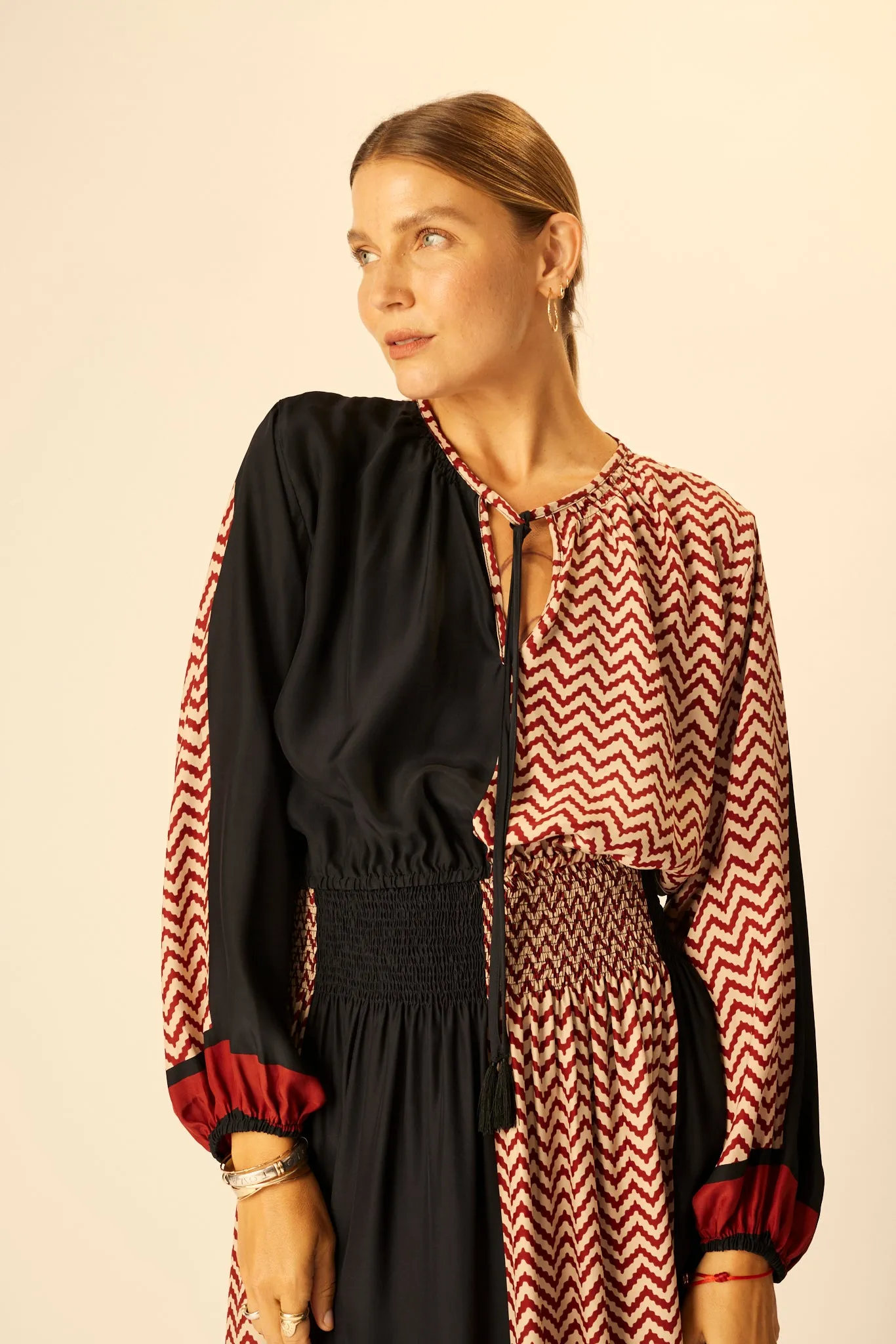 Smooth Stitching Temperature Control Fabric AMELIA TOP