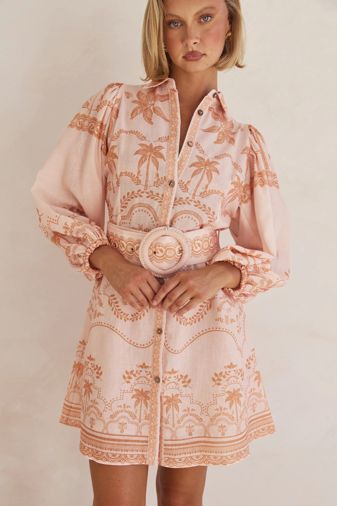 Casual Waist Flowy Cut Xander Mini Dress (Peach)